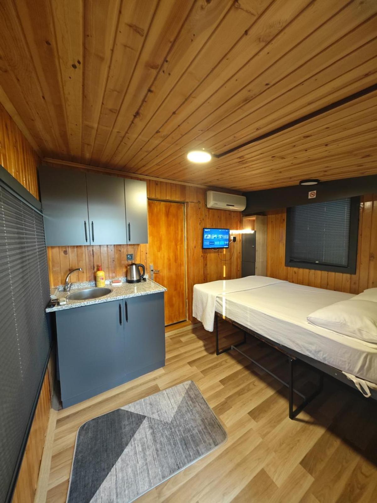 Tiny Mini House Hotel ดาลามาน ภายนอก รูปภาพ